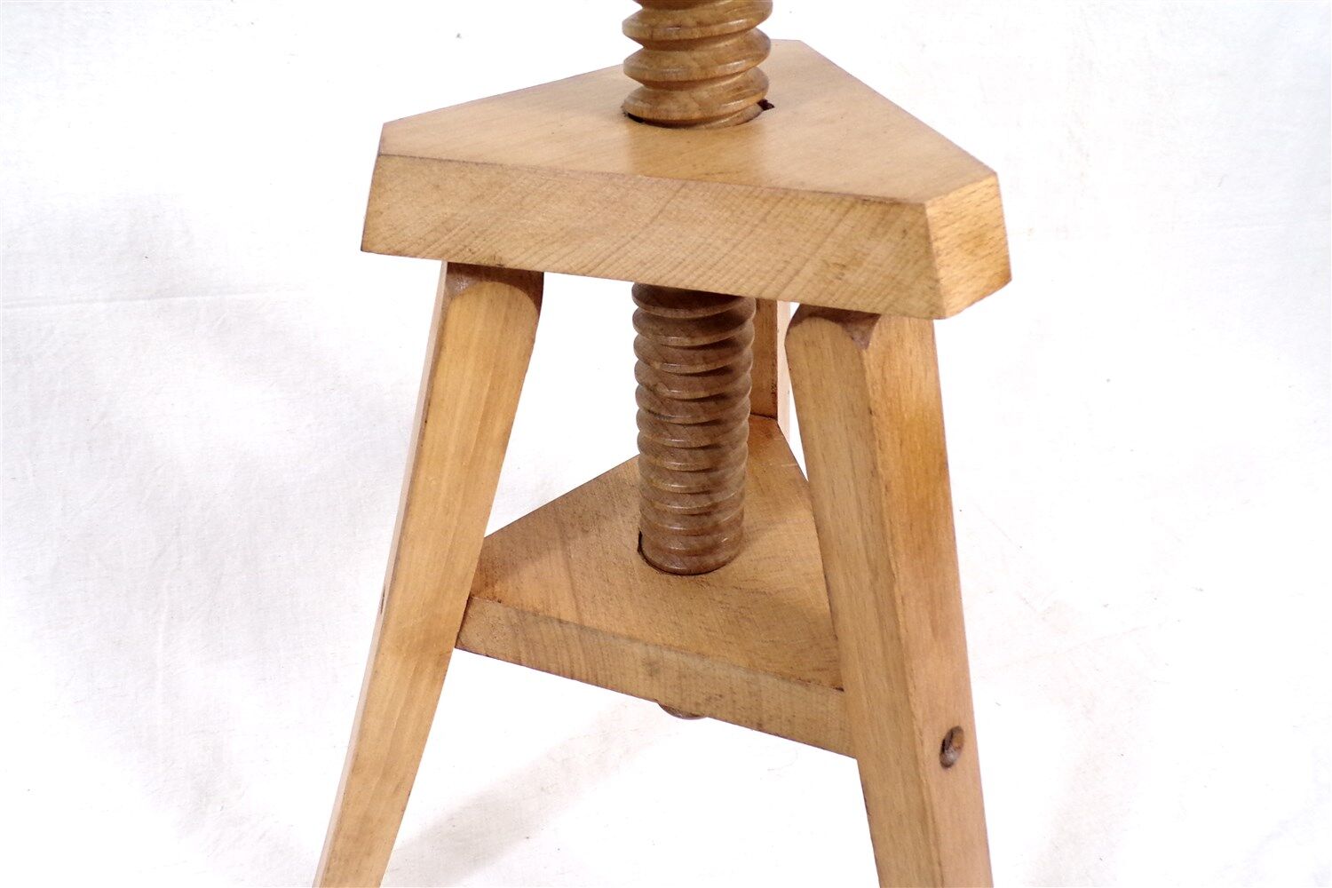 Screw vintage industrial stool