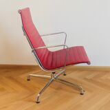 Chaise en aluminium EA116 de Charles & Ray Eames
