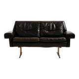 Two-seater leather sofa