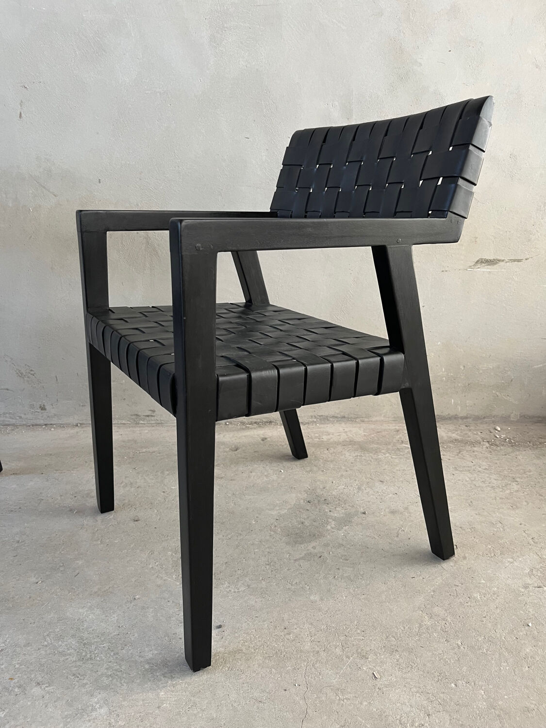 Pair olivier chair by schrihver