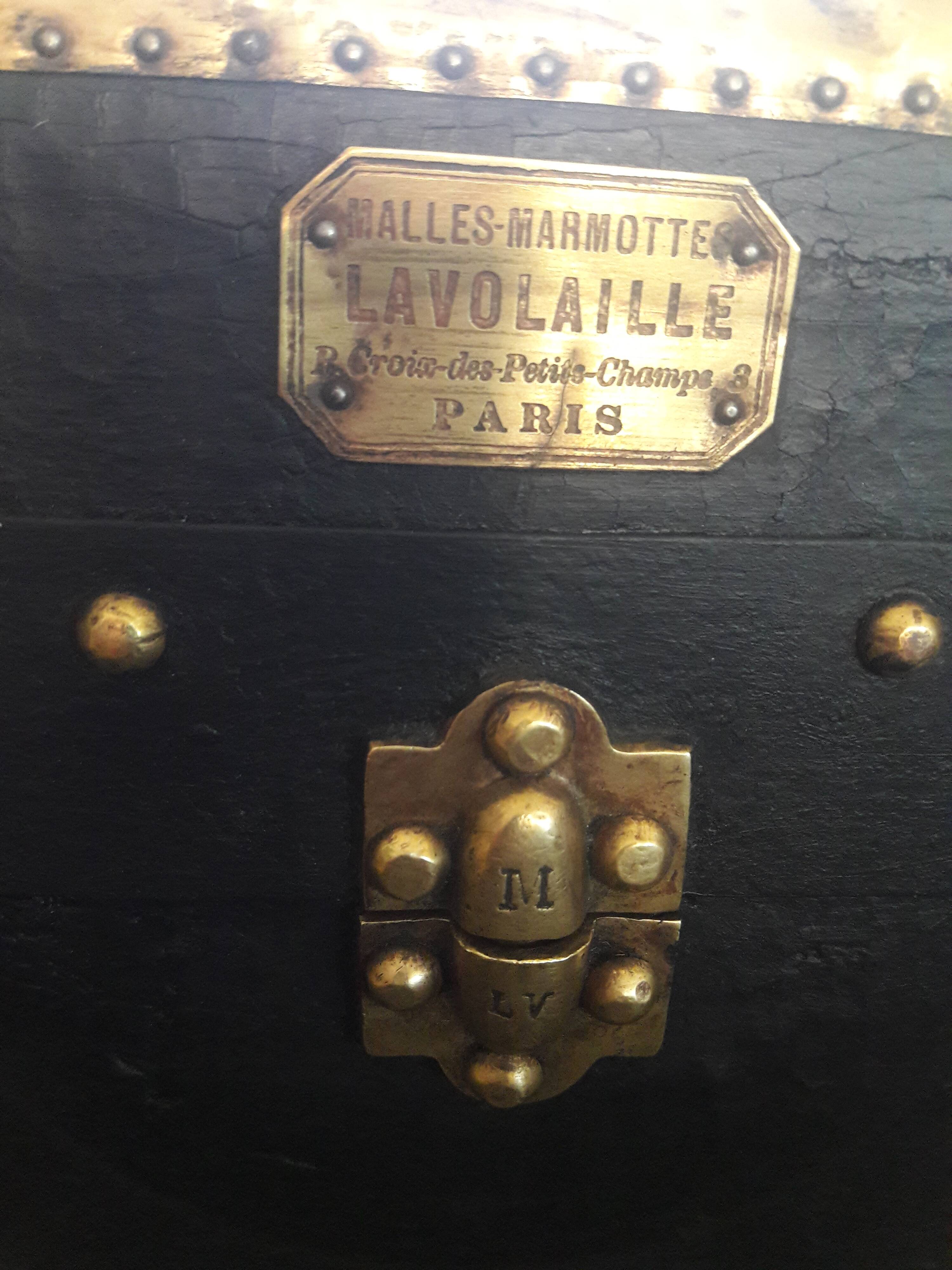 old trunk Lavolaille