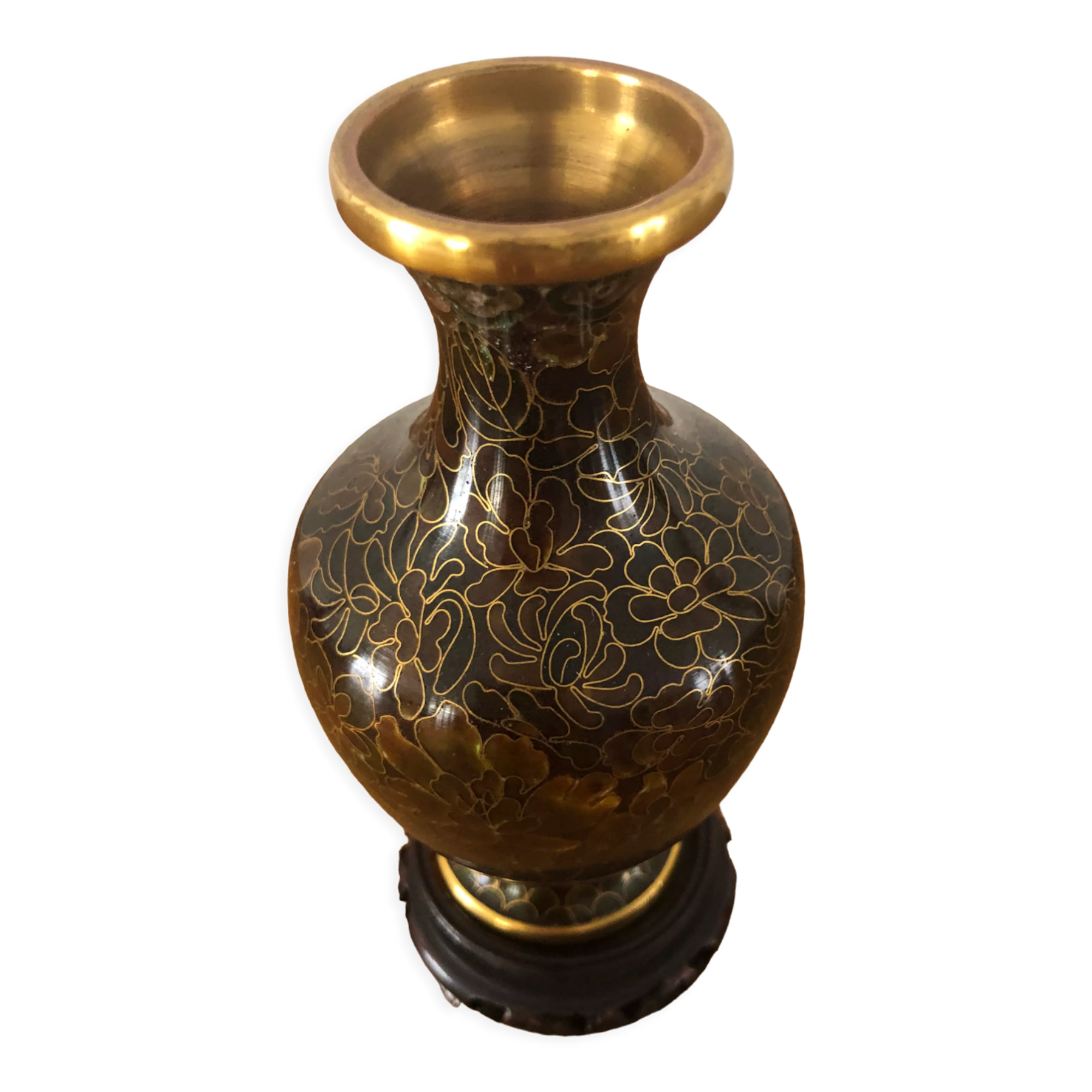 Vase cloisonné chinois en laiton sur socle en bois motifs floraux
