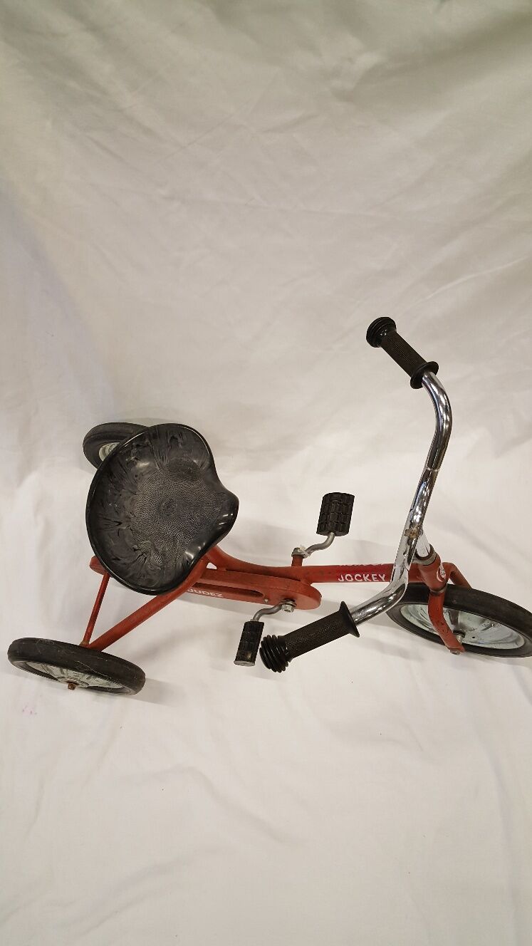 Tricycle jockey de Judez Selency