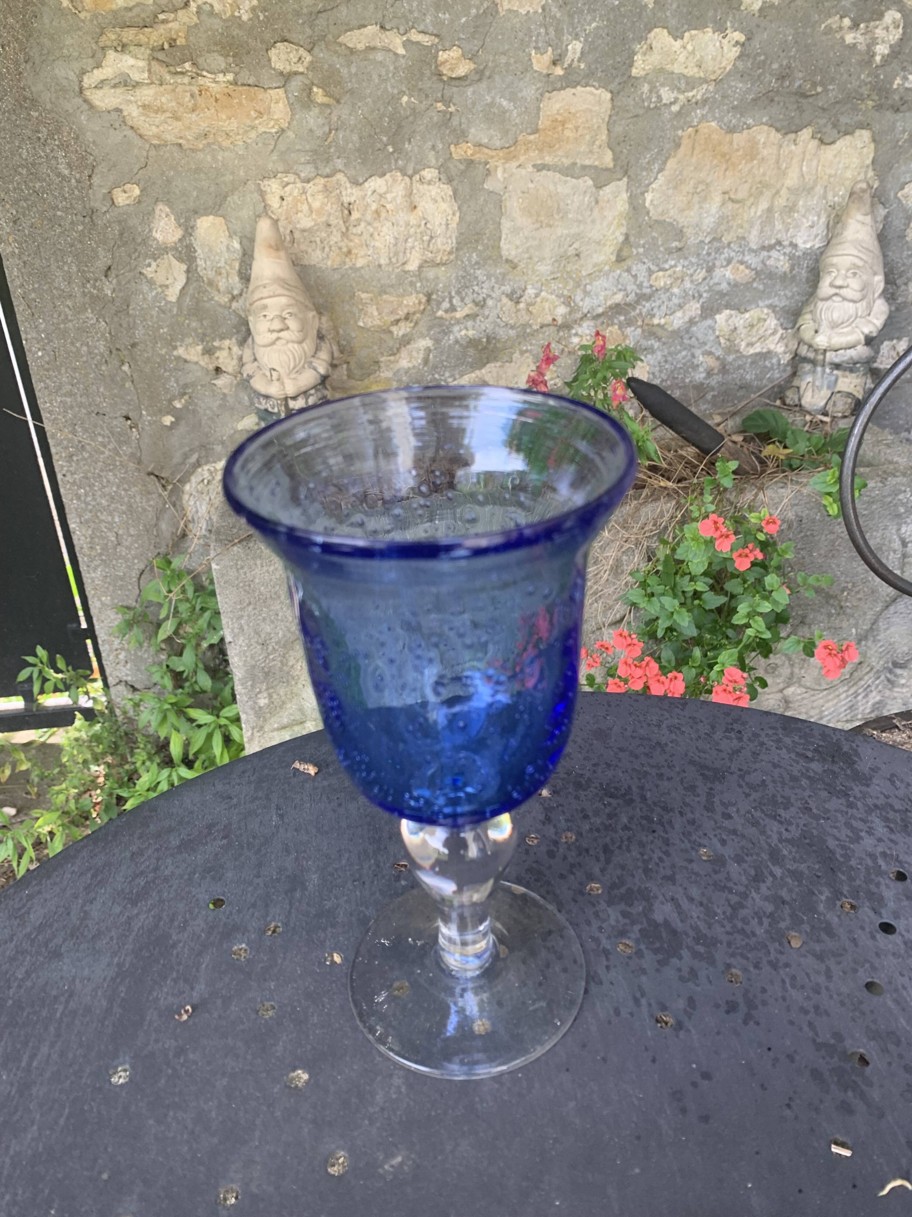 Two large wine glasses in blown and bubbled glass, duo line, vintage