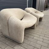 2x Artifort Groovy F598 Pierre Paulin, Pierre Frey: Chenille Igor (Sable)