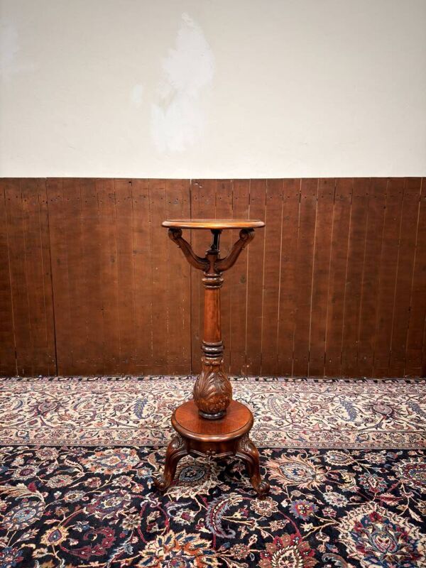 Support à plantes classique anglais ancien pied de stalle