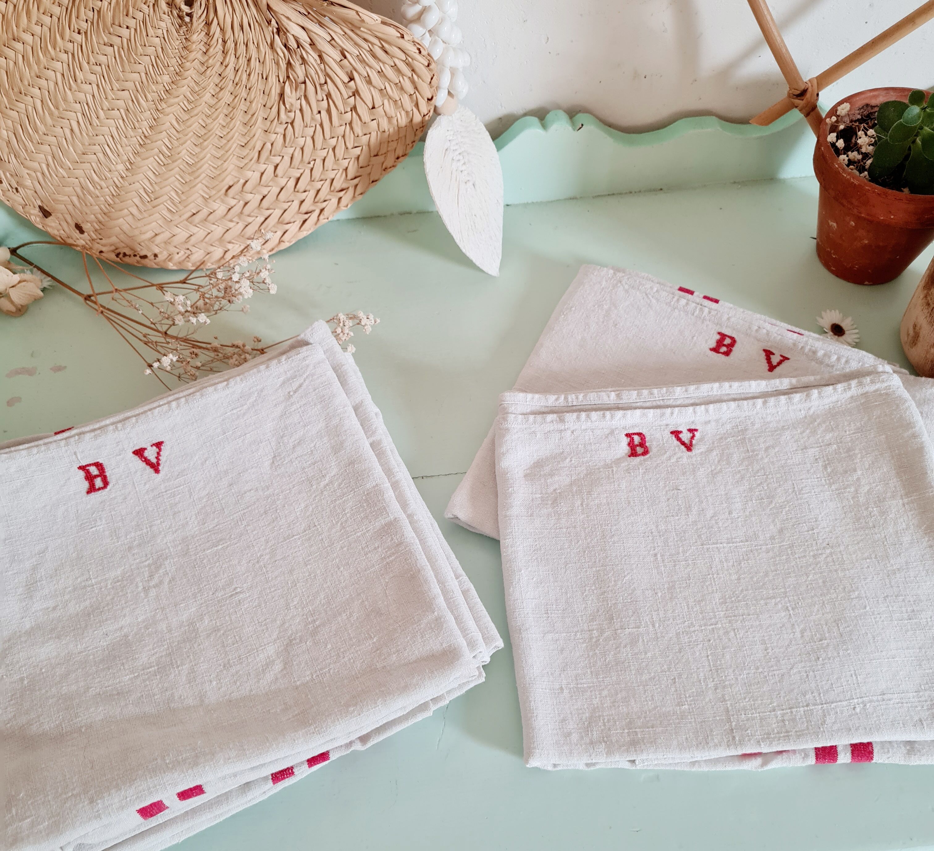 Set of 7 tea towels in old linen