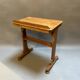 Table lutrin en pin début 20ème siècle
