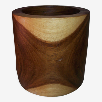 Natural wood pot cover