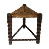 French mulched tripod stool