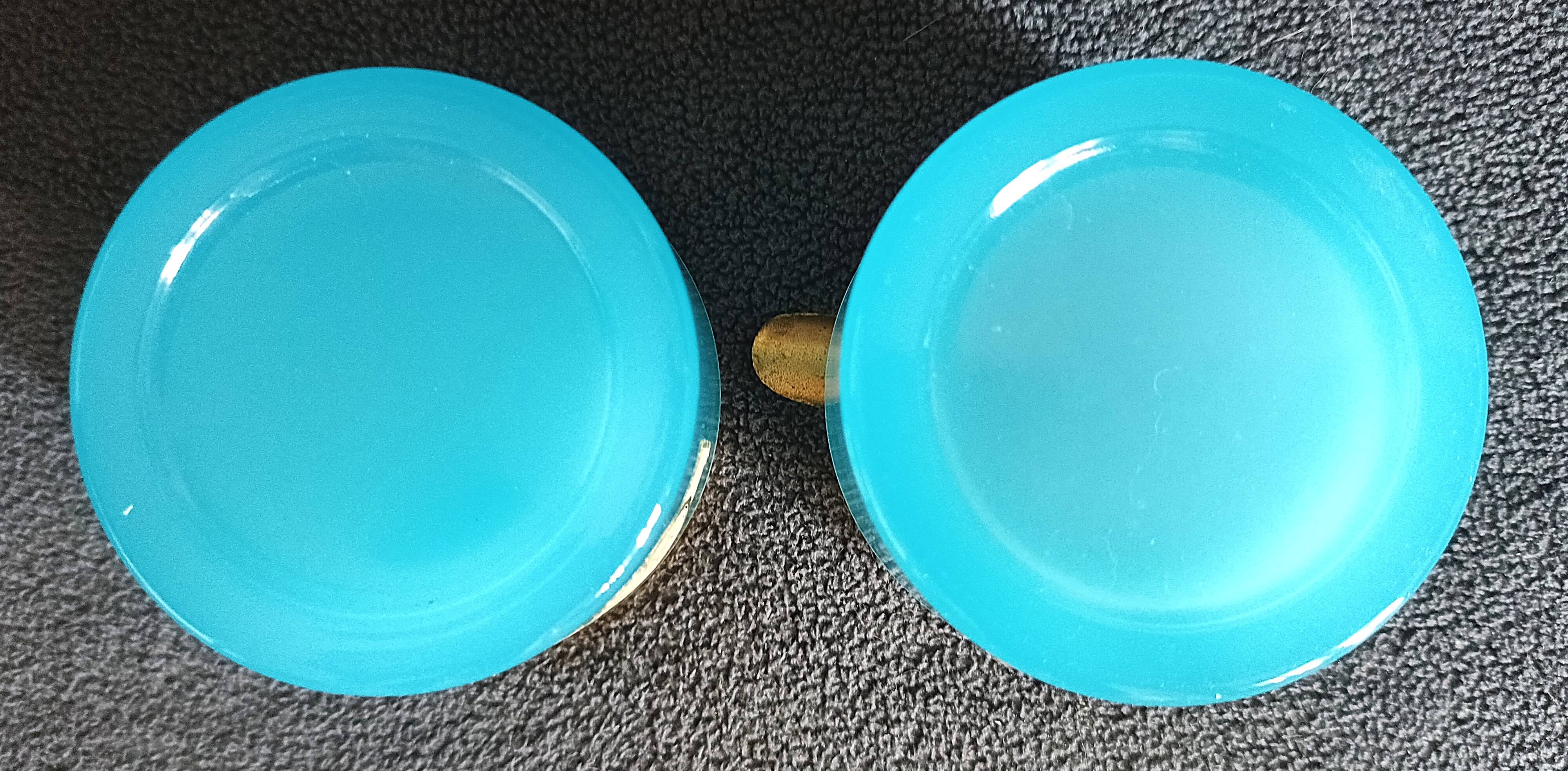 Paire de cendriers V.N.C. « Opaline de Venise »–Murano, Italie, années 1970