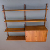 Poul Cadovius Royal System teak wall shelf, 1950s