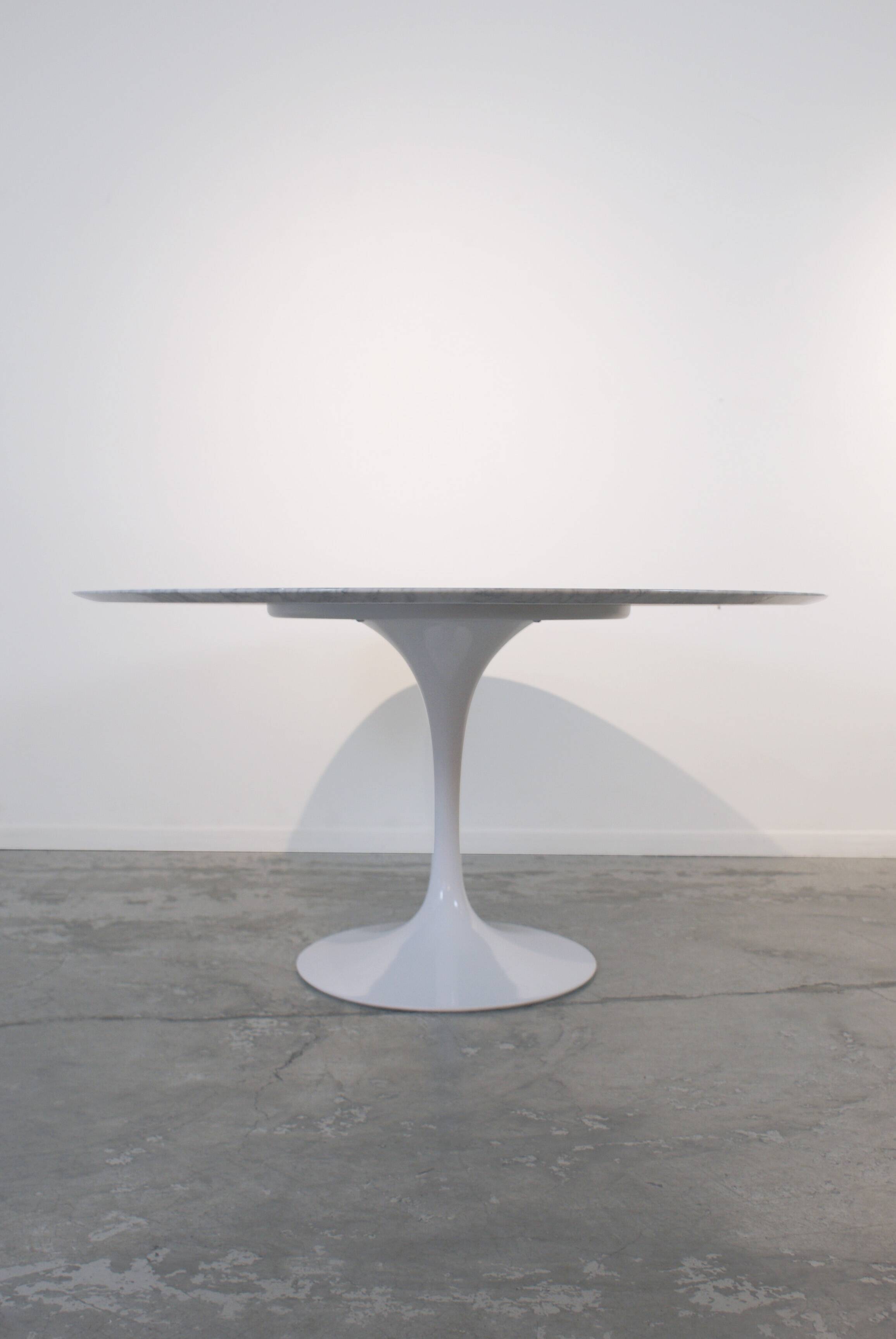 Large Oval Tulip Marble Dining Table by Eero Saarinen for Knoll