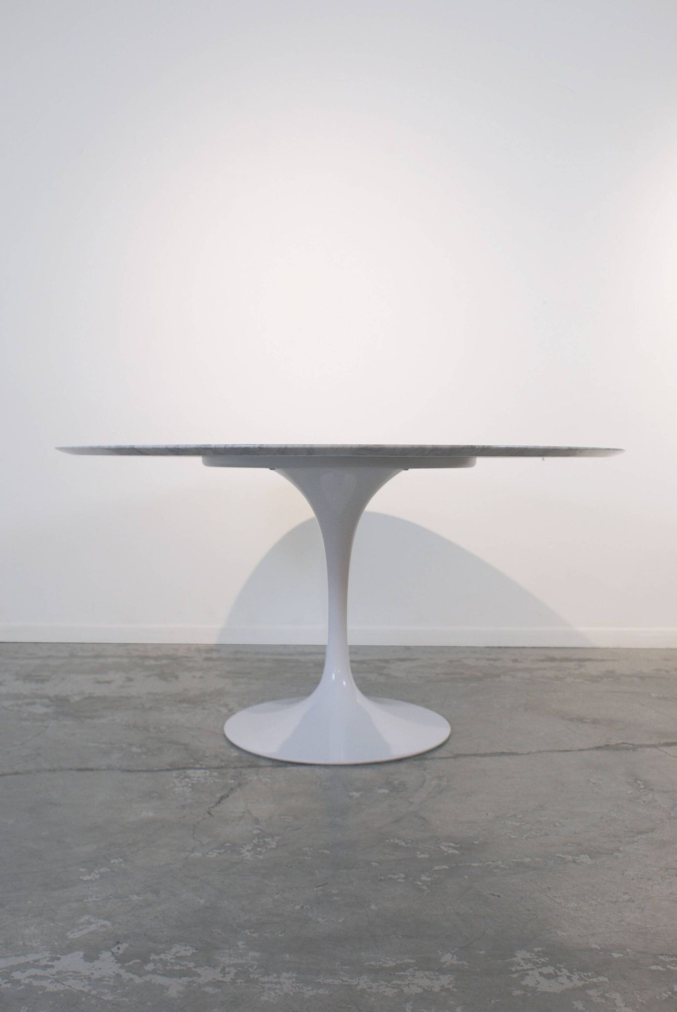Large Oval Tulip Marble Dining Table by Eero Saarinen for Knoll