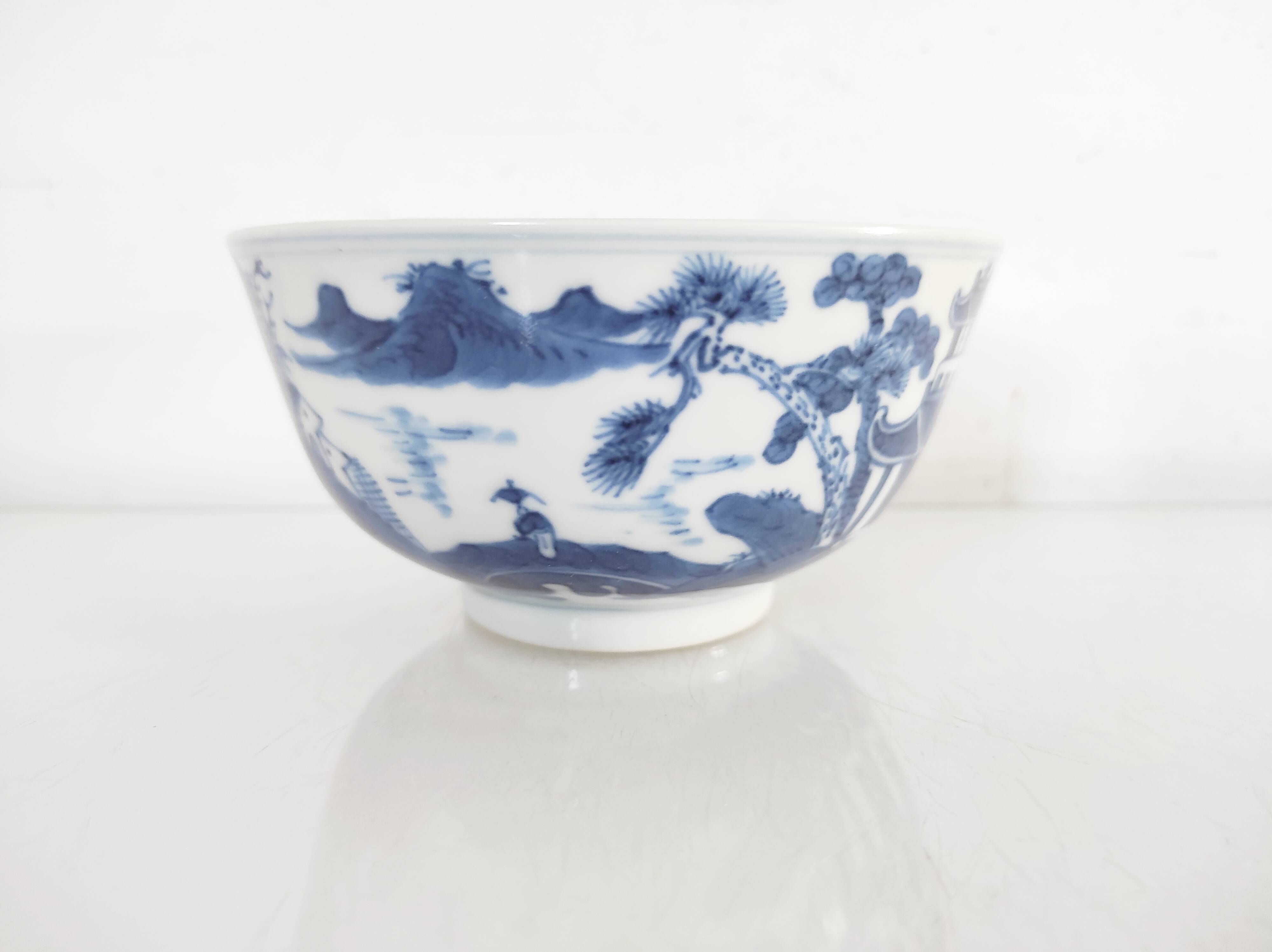 Hand-painted Chinese porcelain bowl