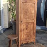 Small renovated Parisian wardrobe