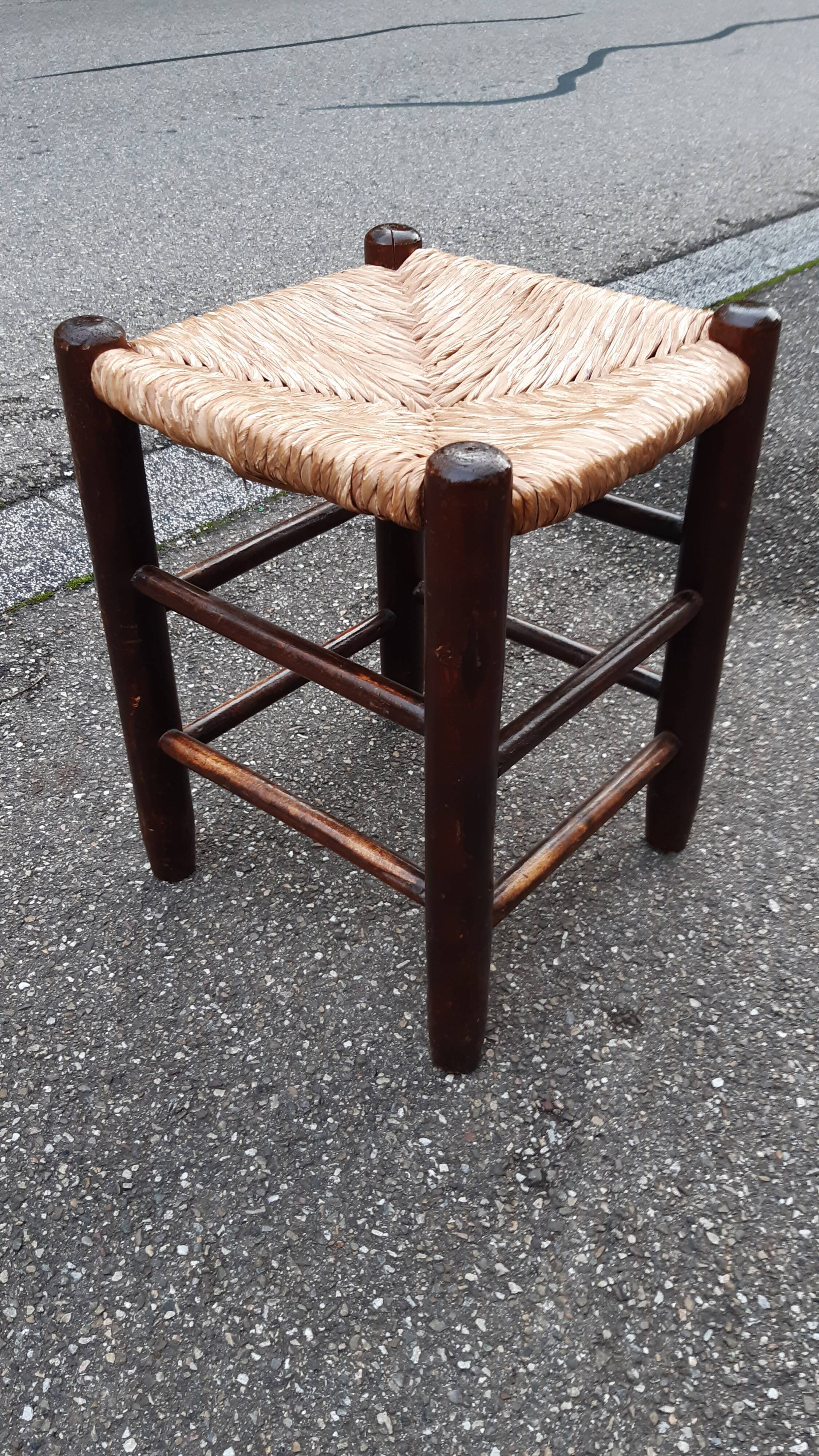 Tabouret paillé années 50
