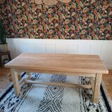 Farm table