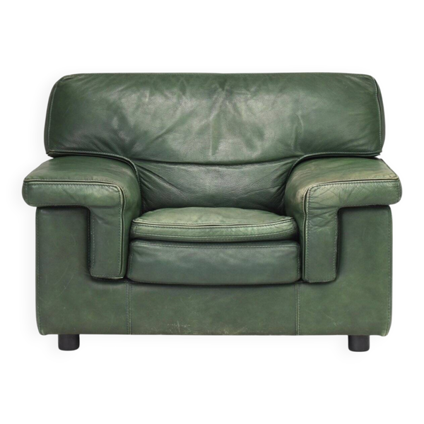Fauteuil lounge Roche Bobois en cuir patiné vert d'origine, 1970 — Beyit