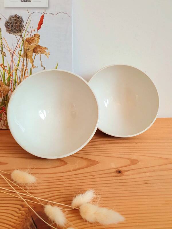 Set of 2 old ceramic bowls
