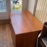 Meuble en bois bas