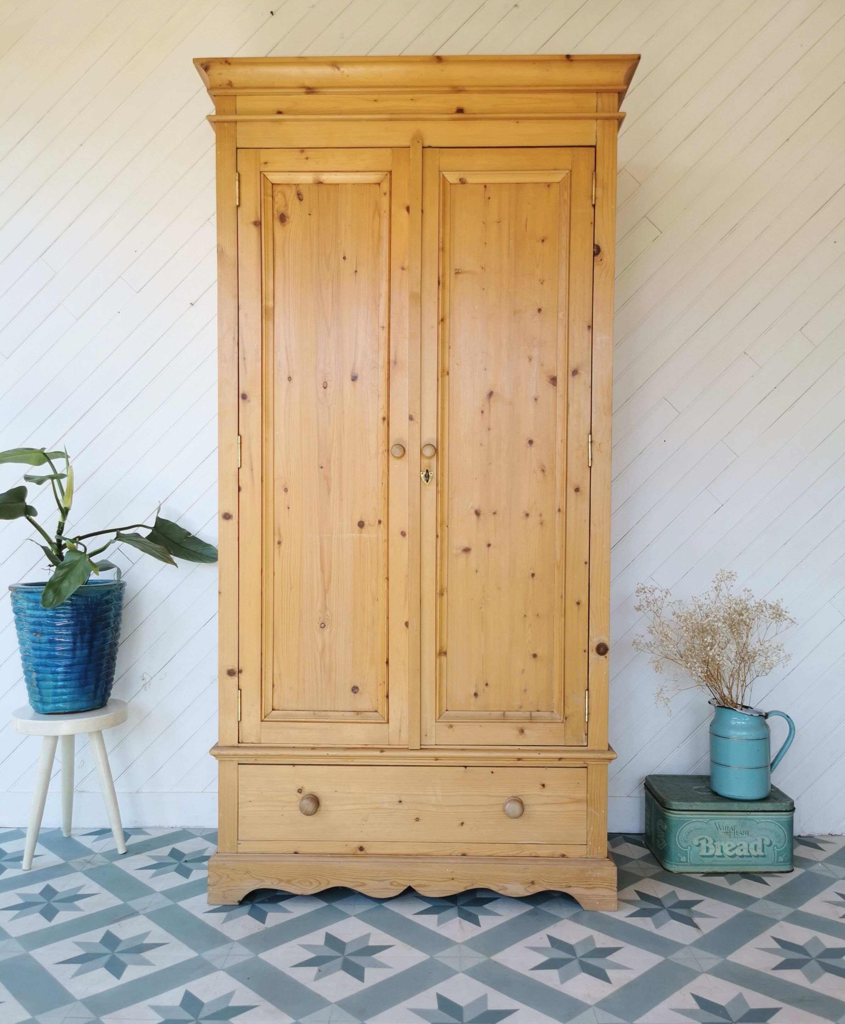 Pine cabinet