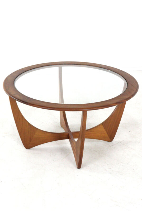 G-Plan Astro round coffee table 'Ludlow'
