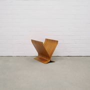 Porte-revues vintage en bois umbra