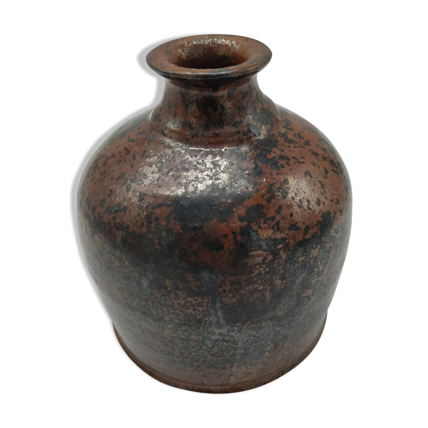 Vase bottle in sandstone pyrity