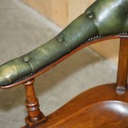 Chaise de capitaine victorienne en acajou et cuir