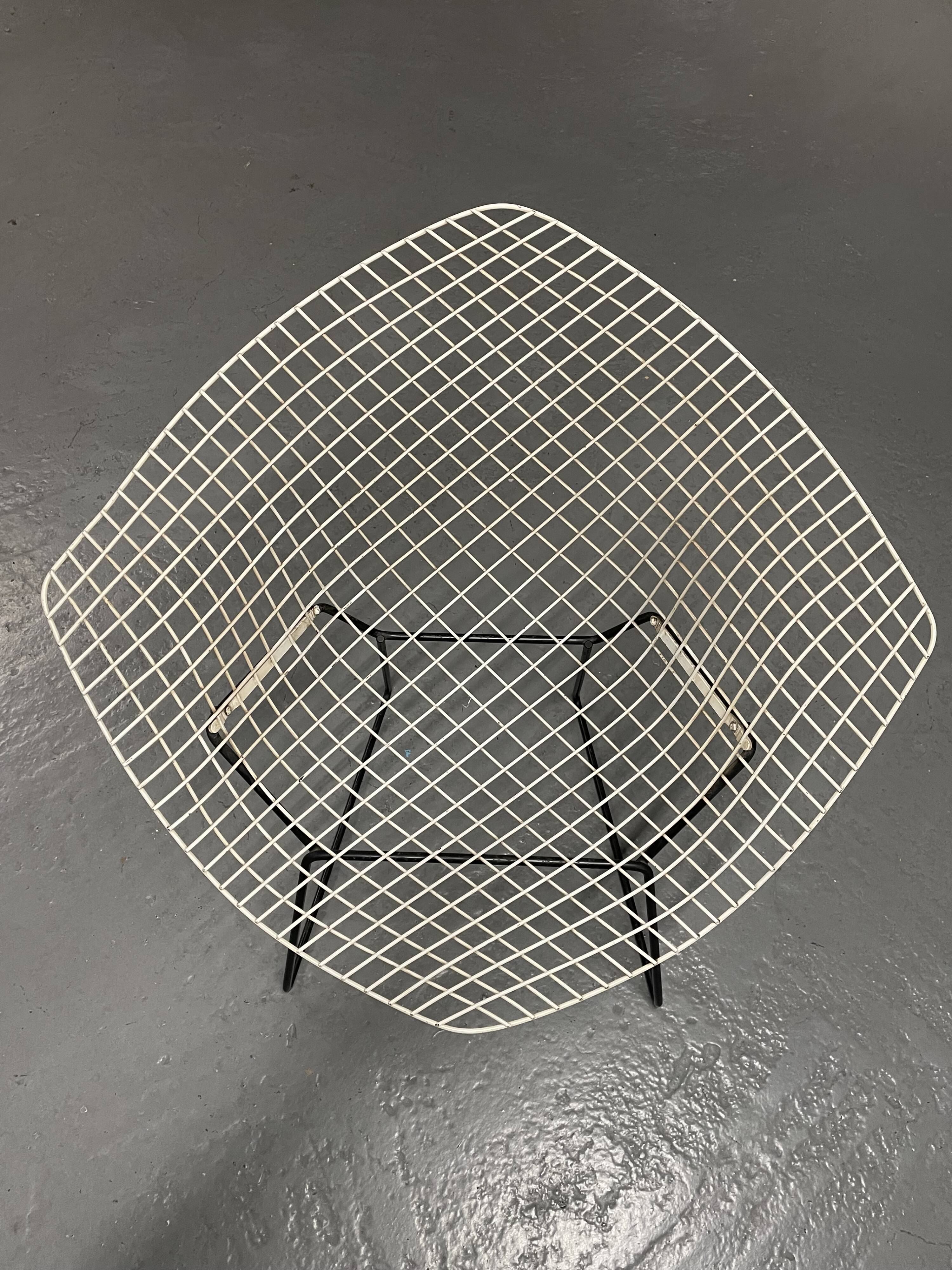 Diamond chair designed by Harry Bertoia for Knoll