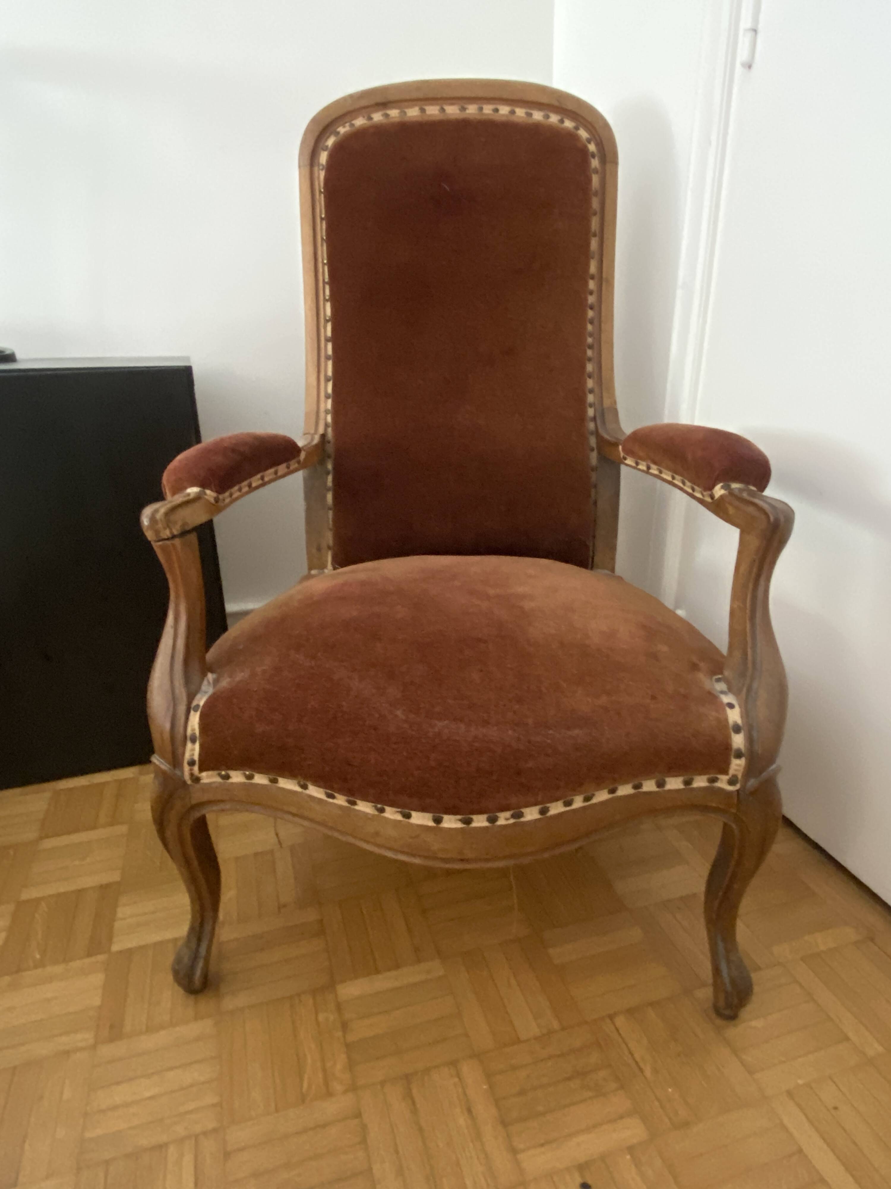 Voltaire armchair in cognac velvet