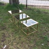 Pull-out table