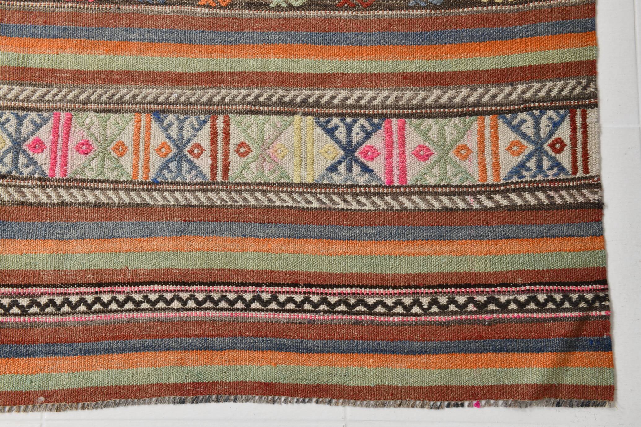 Tapis Kilim vintage turc en laine