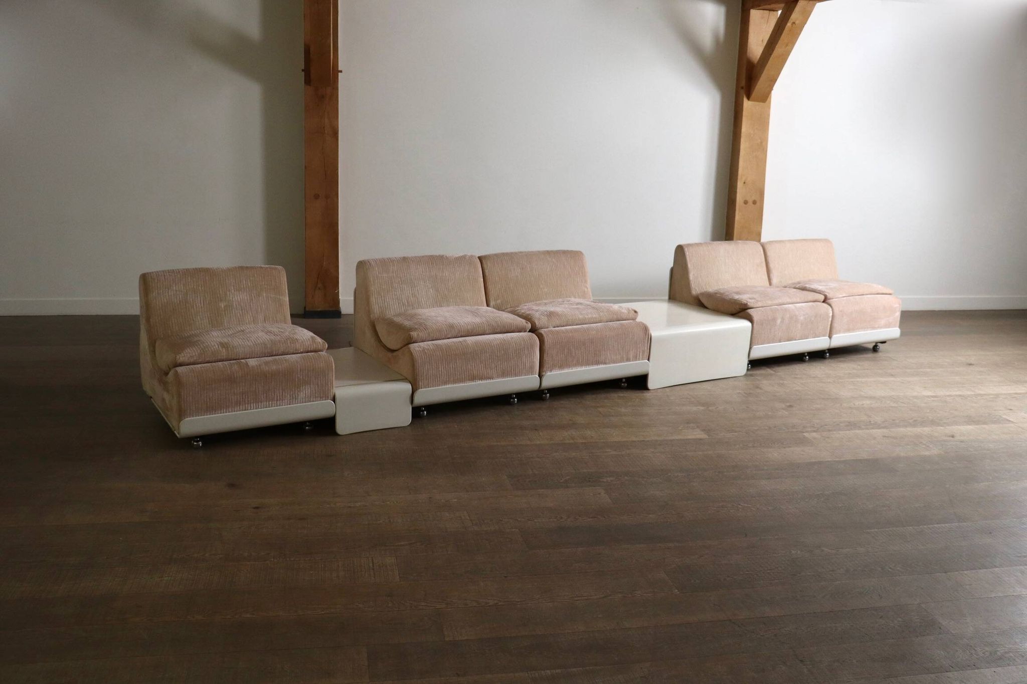 Canapé modulaire COR Orbis en velours côtelé par Luigi Colani, années 1970.