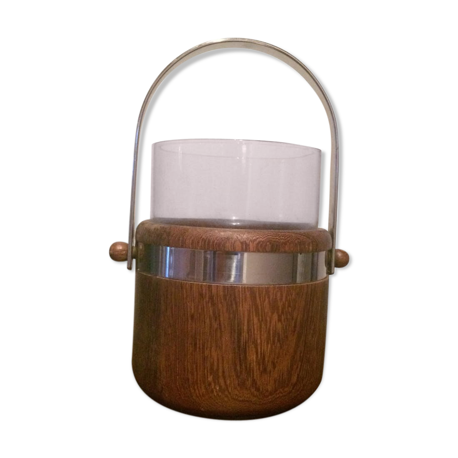 Scandinavian ice bucket