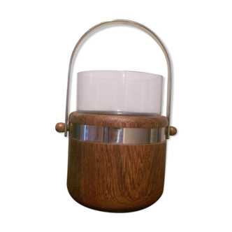 Scandinavian ice bucket