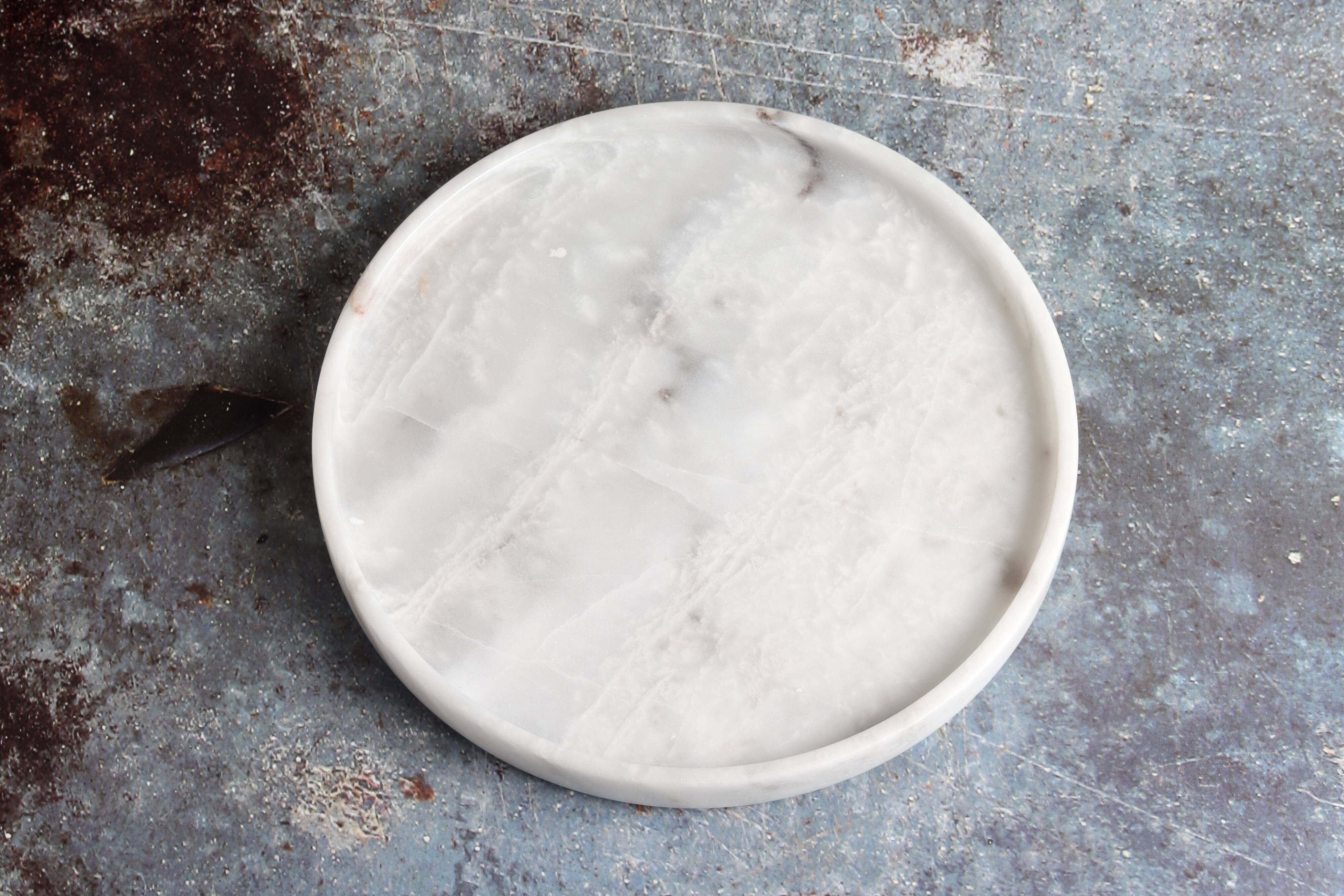 Gabriella – White Round Natural Marble Tray