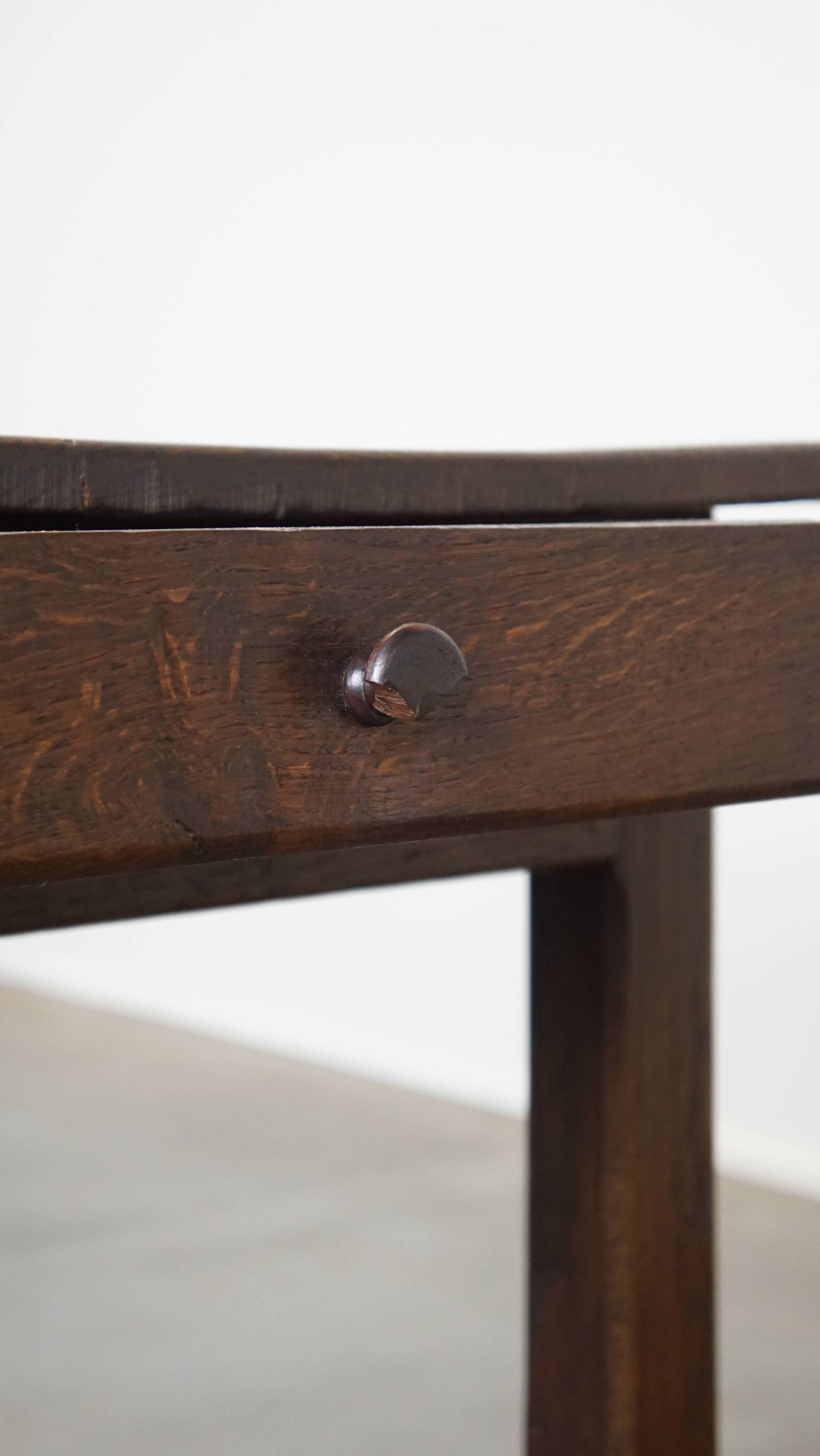 Early 19th-Century French Oak Dining Table with One Drawer