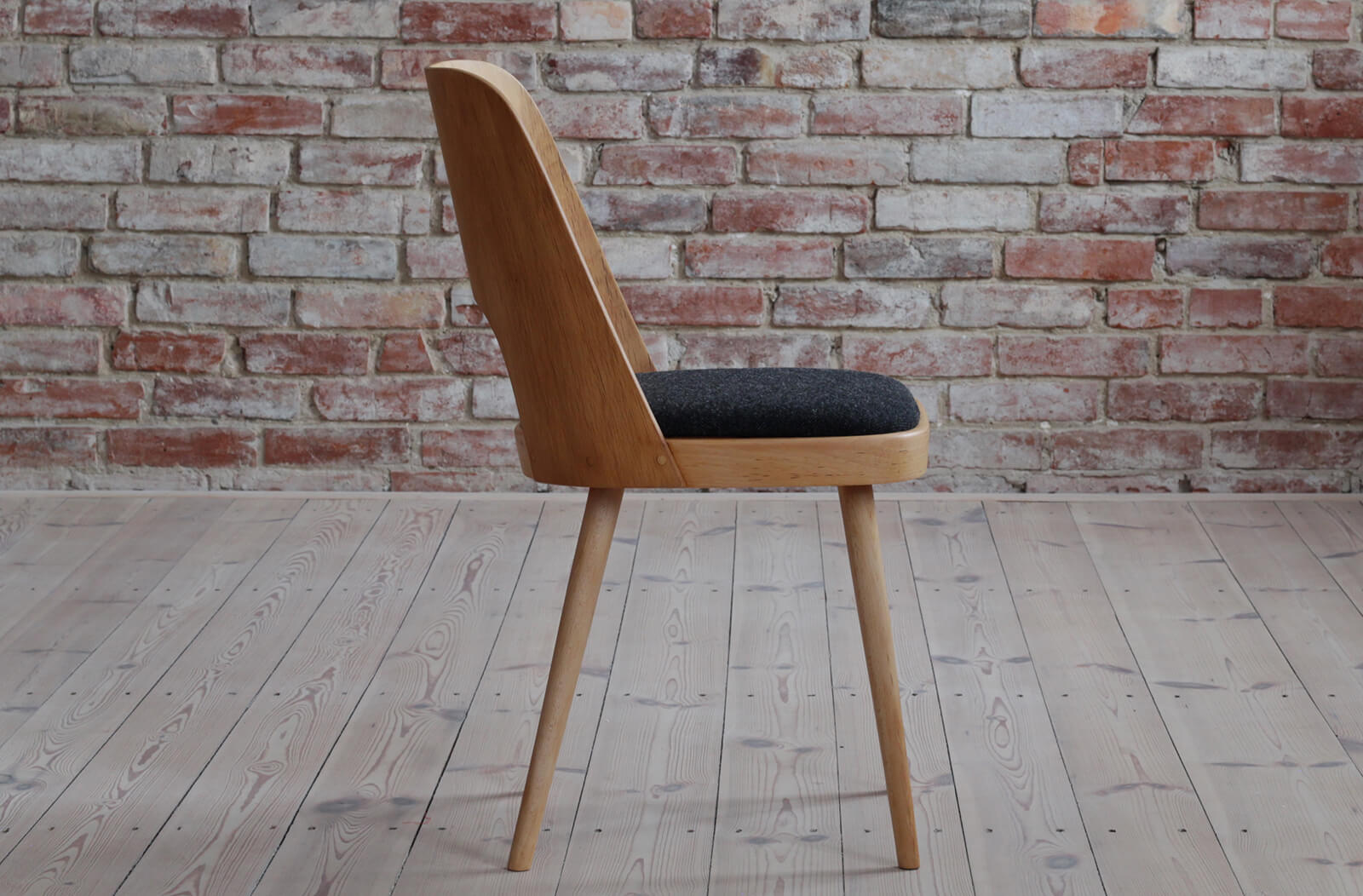 Set of 4 Dining Chairs by Oswald Haerdtl, Reupholstered, Midcentury