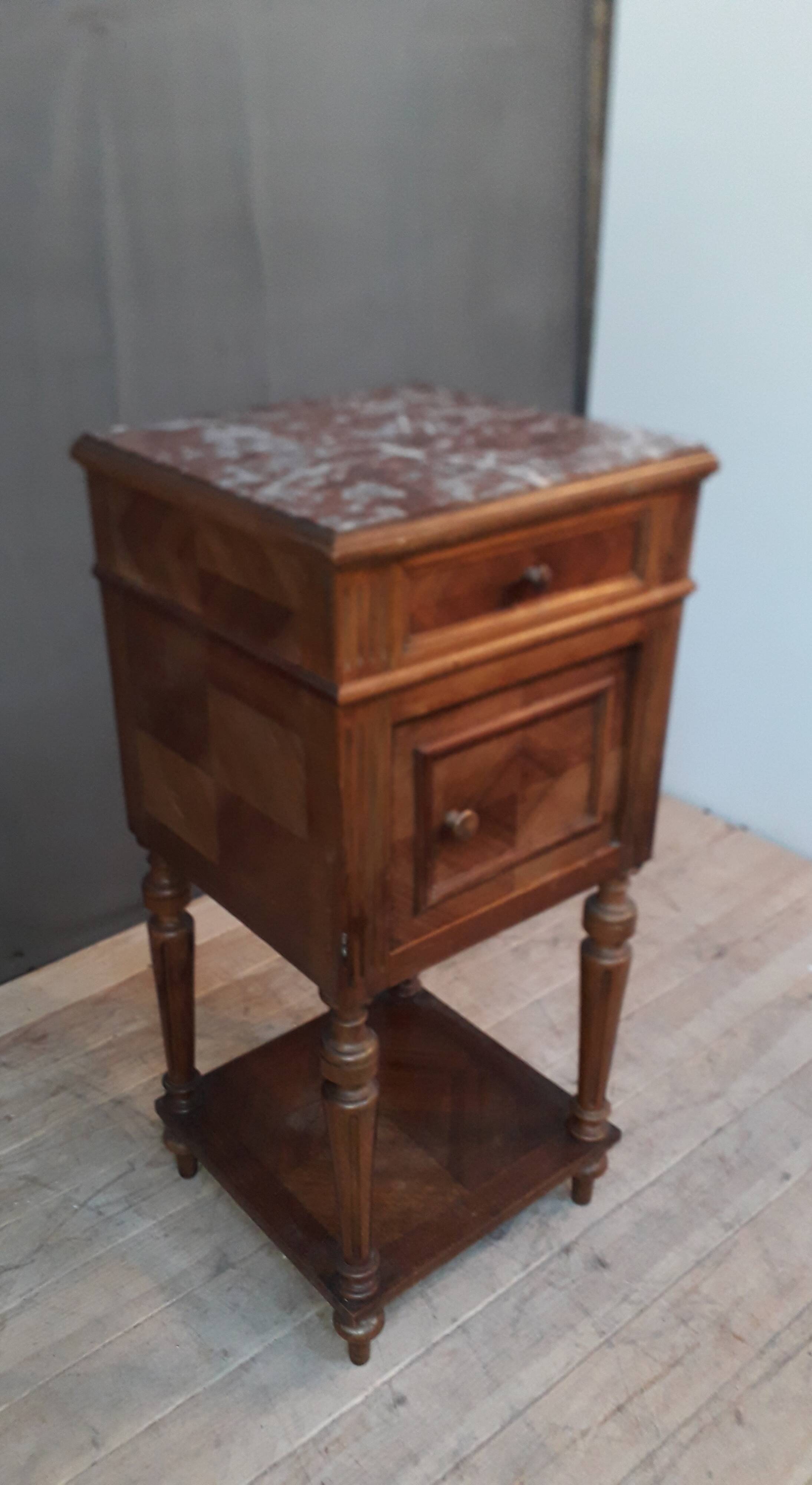 Chevet 1900 de style Louis XVI