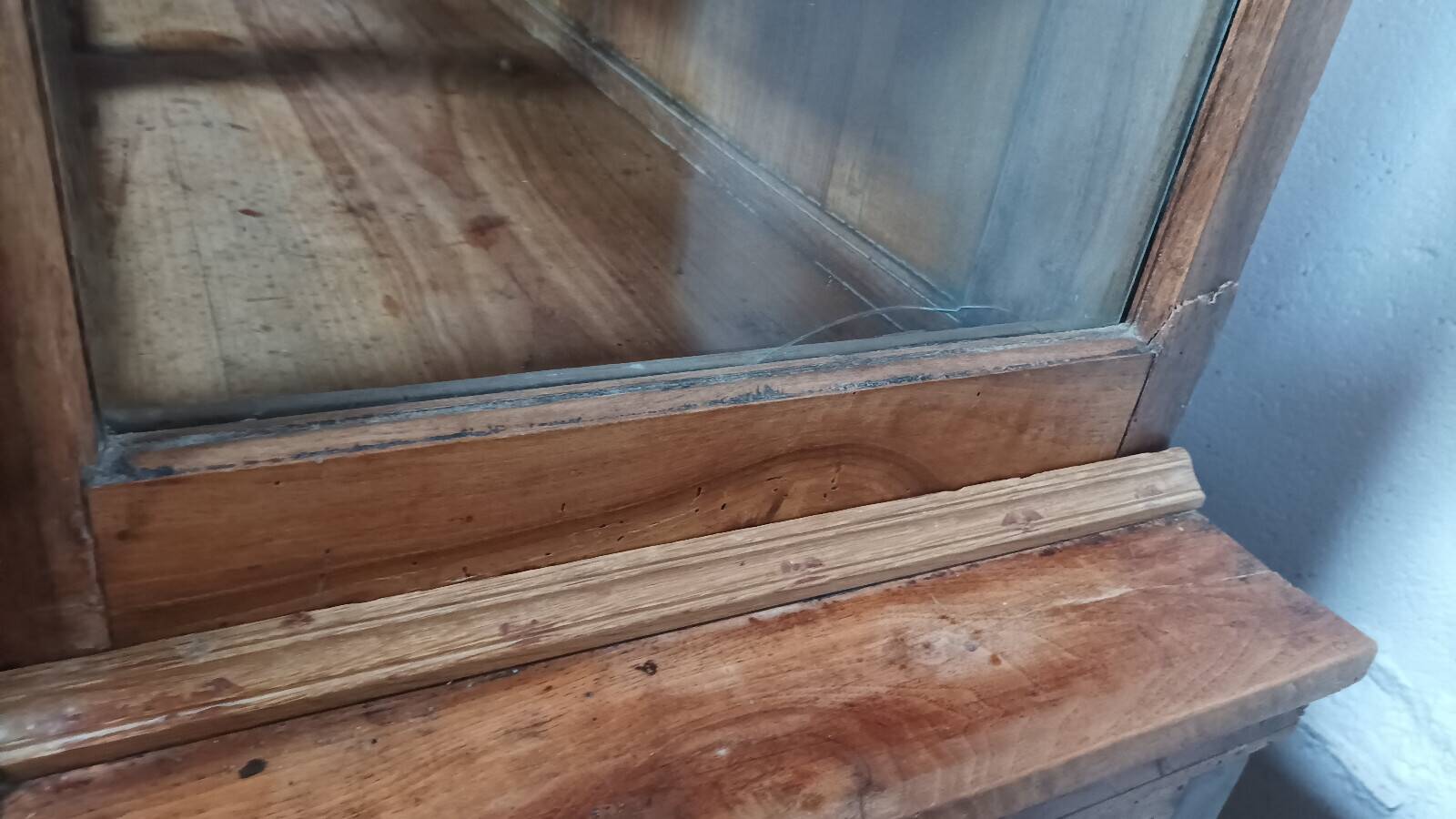 Biedermeier buffet in precious wood marquetry and ebony