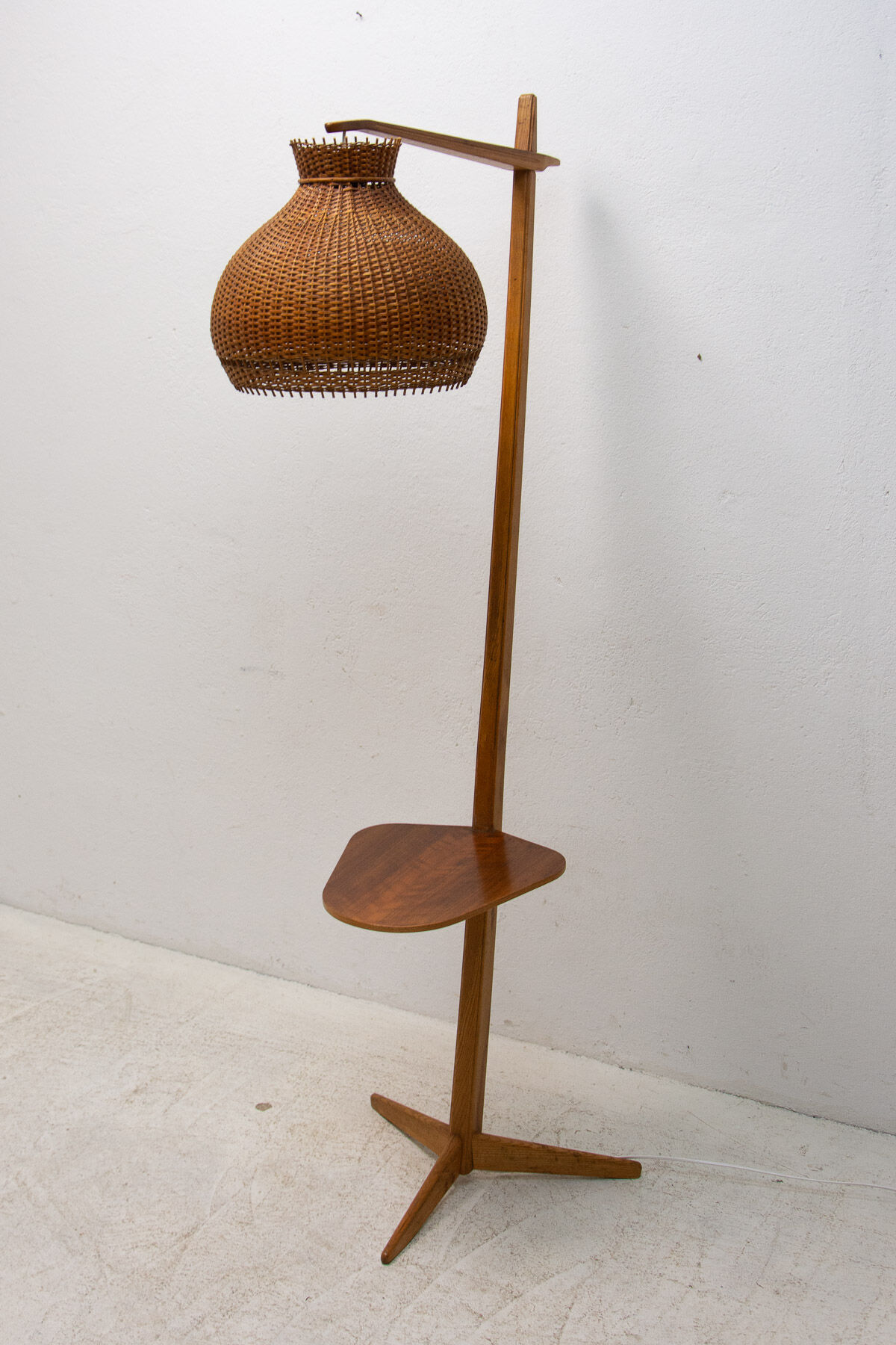 Mid century single floor lamp from Krasna Jizba, 1950´s, Czechoslovakia