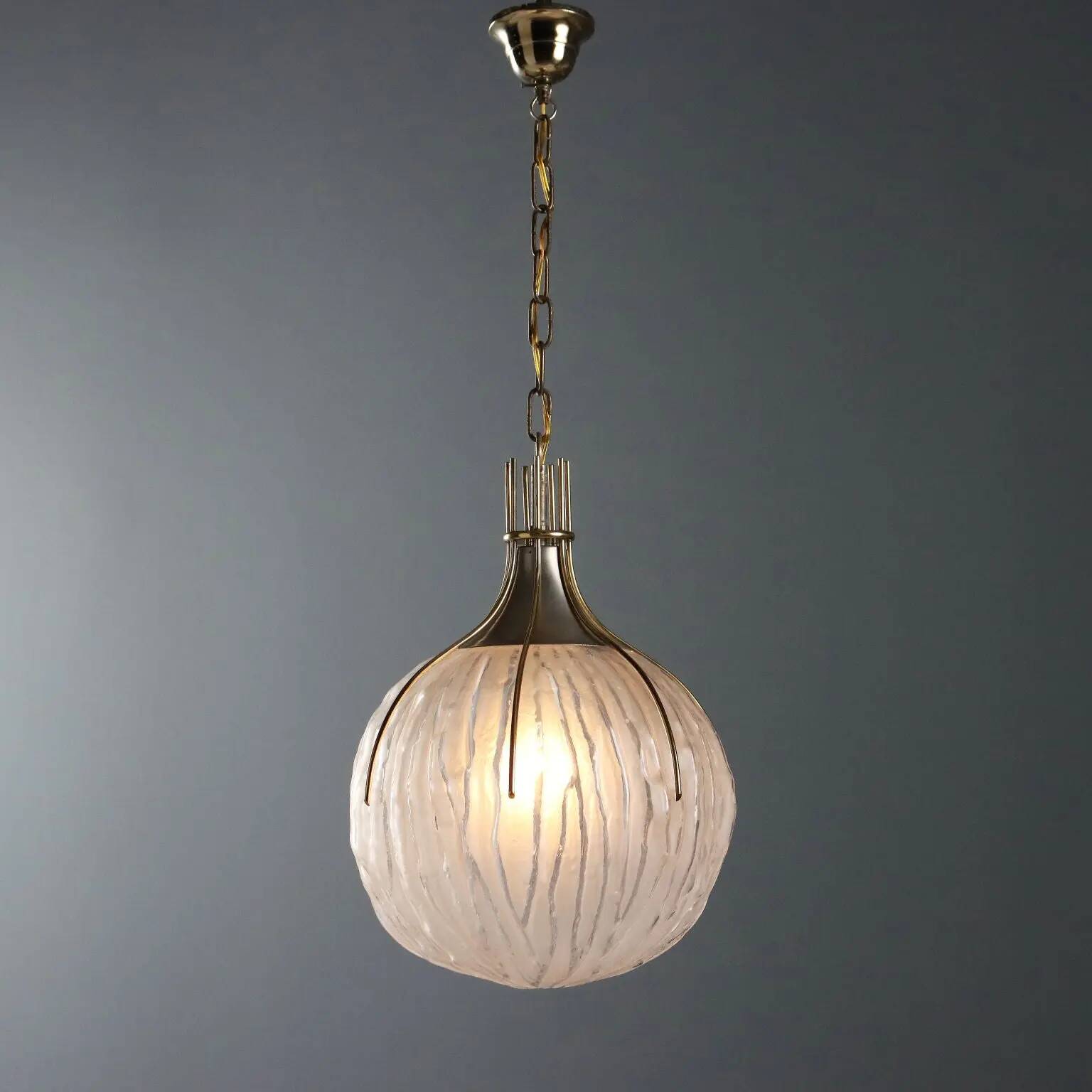 Suspension vintage en métal, laiton et verre, Italie, années 1970