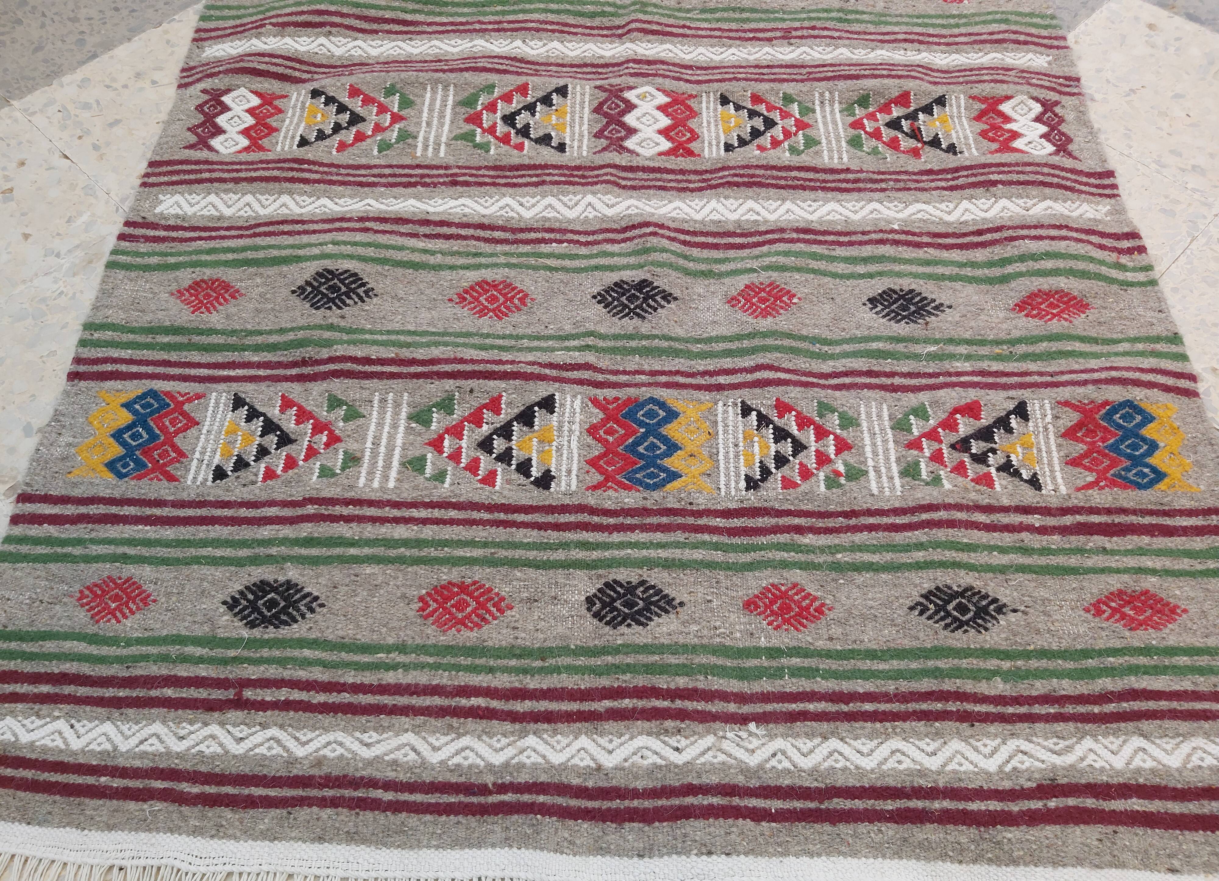Traditional grey kilim carpet handmade in pure wool 145x100cm