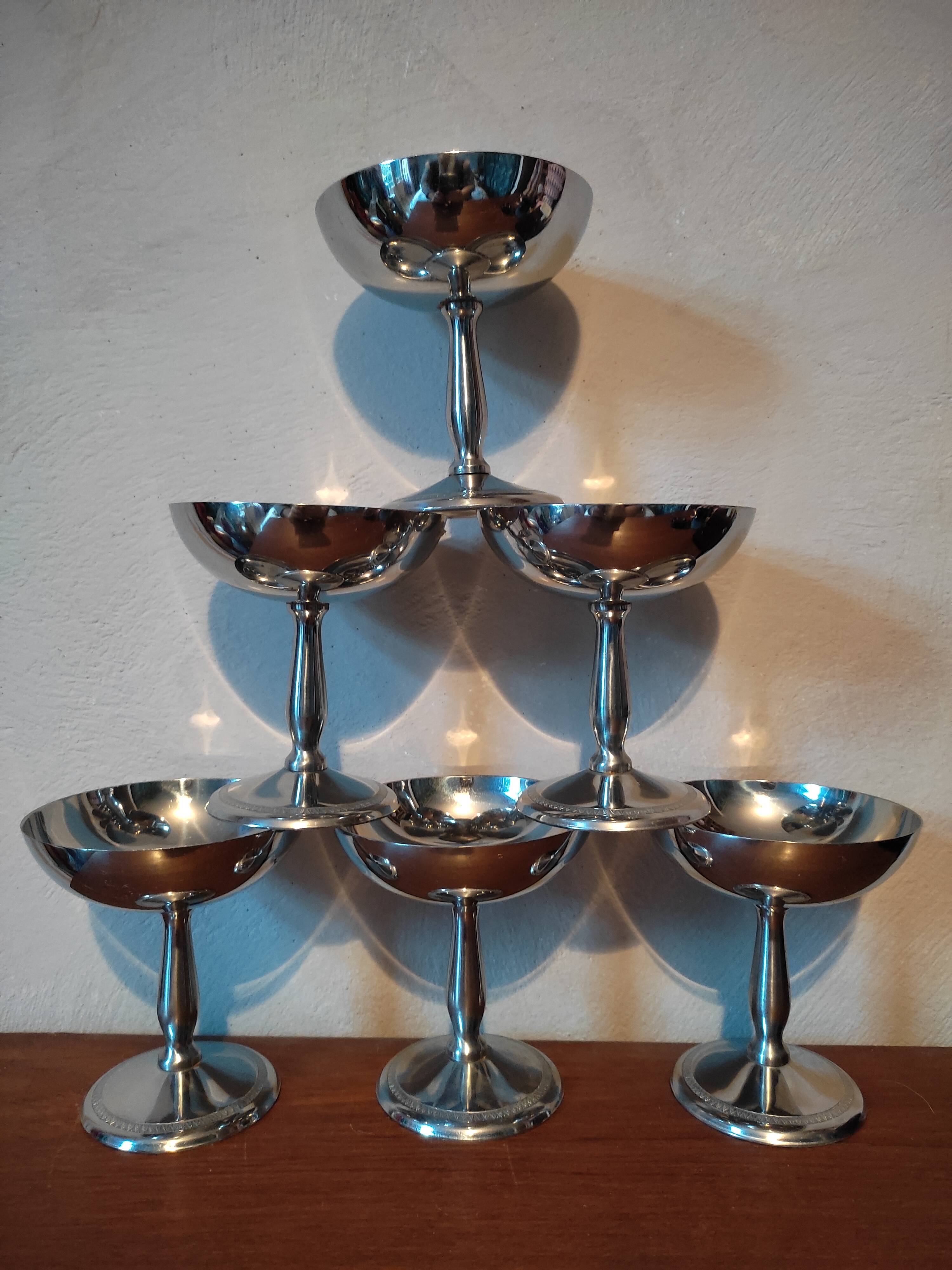 6 stainless steel standing dessert cups