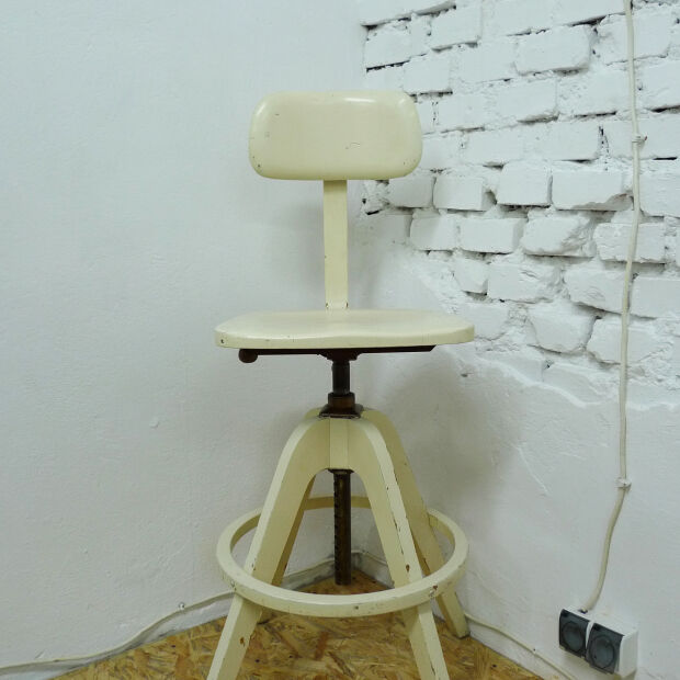 Der Federdreh high chair designed by A. Stoll 1930 s