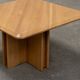 Ensemble de trois tables gigognes en chêne blond, années 80
