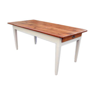 Farm table