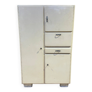 Vintage kitchen furniture - 1930s/40s
